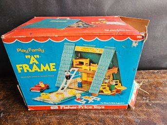 M8 - Fisher Price Play Family 'A' Frame With Box And Accessories - 13'x9'x10.5'
