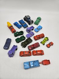 M161 - Midge Toy - Tootsietoy Car Lot