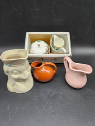 M286 - Small Pitchers With Cream And Sugar Set - LOCAL PICKUP ONLY
