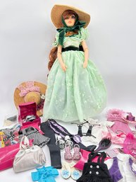 T65 2000 Lorafina Doll, Clothes And Accessories