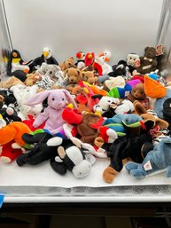 T158 Lot Of 67 Beanie Babies