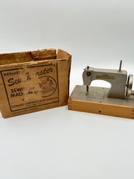 T166 1950's KAYanEE Sew Master Childs Sewing Machine