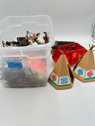 T200 Toy Plastic Cowboys And Indians