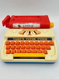 T34 1977 Tomy's Tutor Typer