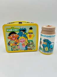 T63 1979 Sesame Street Lunchbox And Thermos