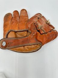 T74 1940's Hutch Child's Baseball Glove