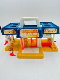 T151 1986 Fisher Price Little Mart
