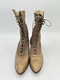 V99 Early 1900's Walk Over Beige Ankle Boots Maybe Size 7?