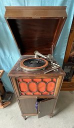 1916 Cheny Windup Phonograph  Player Works