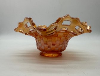 F65 Vintage Carnival Glass Basket3 X6'
