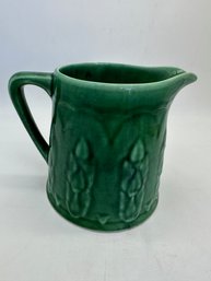 F86 Early Unmarked Green Pitcher Vase 5'