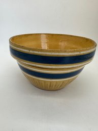 F96 Antique Stoneware Mixing Bowl 4x7'