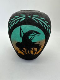 F103 Vintage Native American Art Pottery Vase 4x5'
