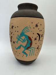 F105 Vintage Sand Art Pottery Vase 6x10'