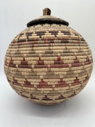 F109 Large Handmade Zulu African Basket 10x11'