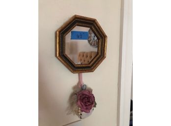 MIRROR WITH FAUX FLOWER 6 1/2' D