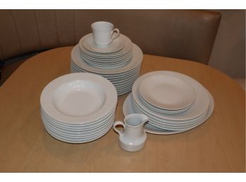 White Plates (Different Patterns - View Photos)