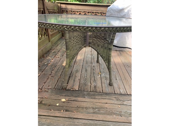 Circular Patio Table With Tempered Glass