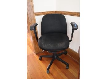 Office Chair 35' X 27' 21'