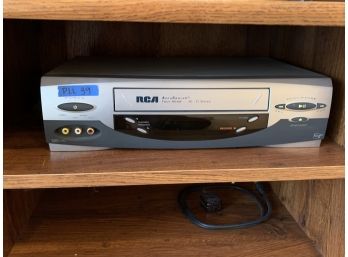 RCA VHS Player - PLL 39