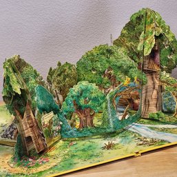 1997 Winnie-The-Pooh's Enchanted Place - A Hundred-Acre Wood Pop-Up