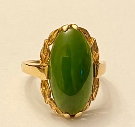 10kt Gold And Jade Vintage Ring