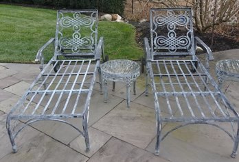 GORGEOUS VINTAGE OUTDOOR METAL LOUNGE CHAIR WITH ONE SIDE TABLE FURNITURE