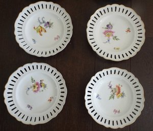 SIX BEAUTIFUL VINTAGE PORCELAIN RETICULATED MEISSEN DISPLAY PLATES