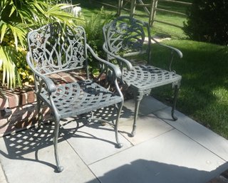 BEAUTIFUL  VINTAGE CAST CLASSICS LANDGRAVE OUTDOOR TABLE LOUNG AREA COUCH...