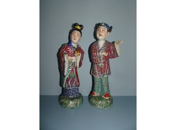 PAIR OF VINTAGE CHINESE PORCELAIN STATUES WITH REMOVABLE HANDS