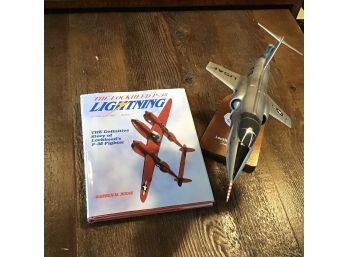 Lockheed F104 Model Plane And Book