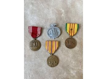 Lot Of 4 Military Medals, WW2, Vietnam, Asia Pacific