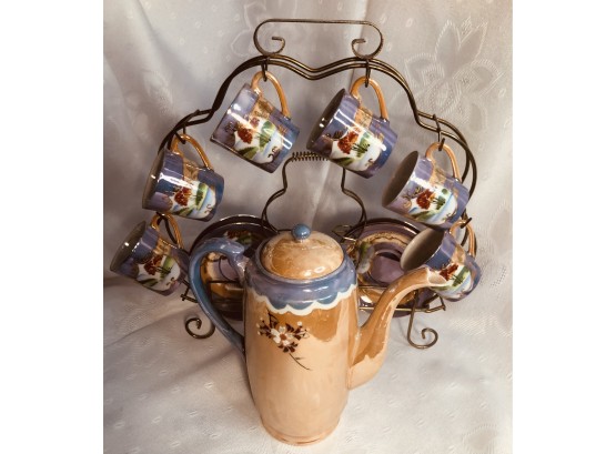 Vintage Tea Pot Cups And Saucers
