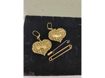 Vintage Gold Tone Earrings And Pins