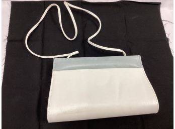 Vintage White Leather Snap Top Purse