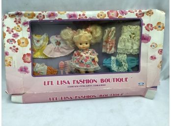 Lil Lisa Fashion Boutique Doll Set