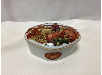 Royal Yarmouth Autumn Leaves Holiday Music Box - Limited Edition