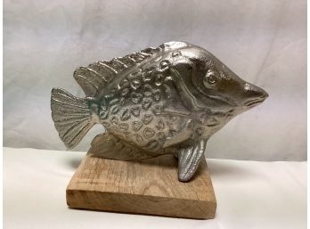 Unqiue Silver Tone Fish Decor