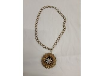Vintage Flower Rhinestone Pendant Necklace