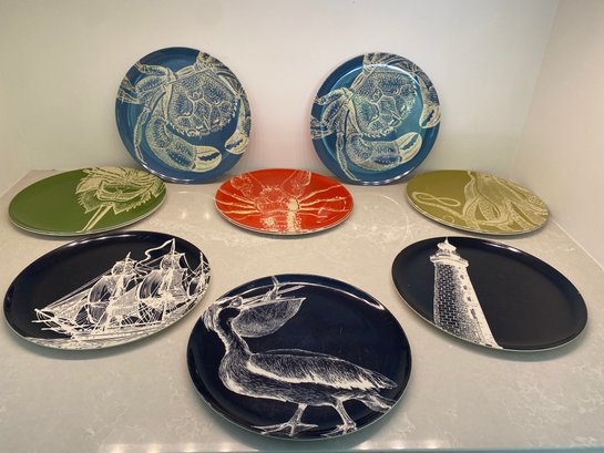Set Of 11 Plastic Dinner Plates