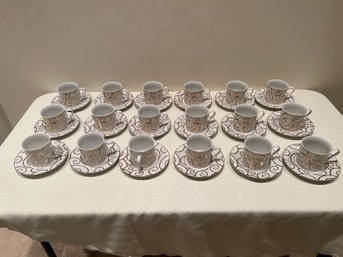 Set Of 18 Pier One Gold Swirl Coffee Mugs With Saucer