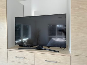 Samsung 48' Smart Flat Full HD TV