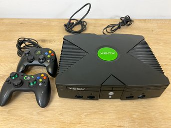 XBOX Original Microsoft Game System With 2 Controllers