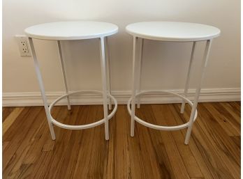ROOM & BOARD PAIR OF WHITE ROUND SIDE TABLES