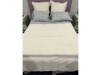 Queen Size Bedding  Includes Ralph Lauren Comforter/Shams