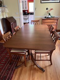 Duncan Phyfe Style Dining Room Table With Glass Top And Chairs