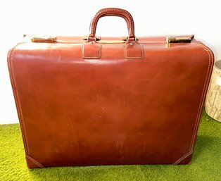 Vintage Brown Leather Luggage / Suitcase - Lock With Keys