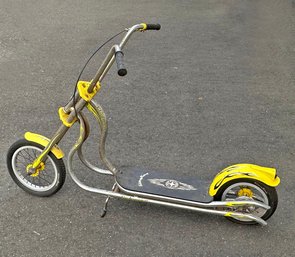 Schwinn Stingray Scooter - In Yellow