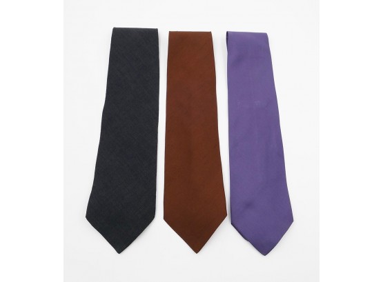 3 Giorgio Armani Silk/Silk Blend Men's Ties (Lot 2)