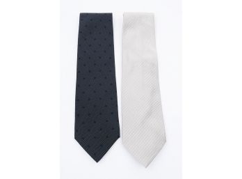 2 Giorgio Armani Silk/Silk Blend Men's Ties (Lot 4)